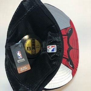 New Era Accessories - New Era Chicago BullsOn Court Official" Fitted Hat New Era Accessories - New Era Chicago BullsOn Court Official" Fitted Hat